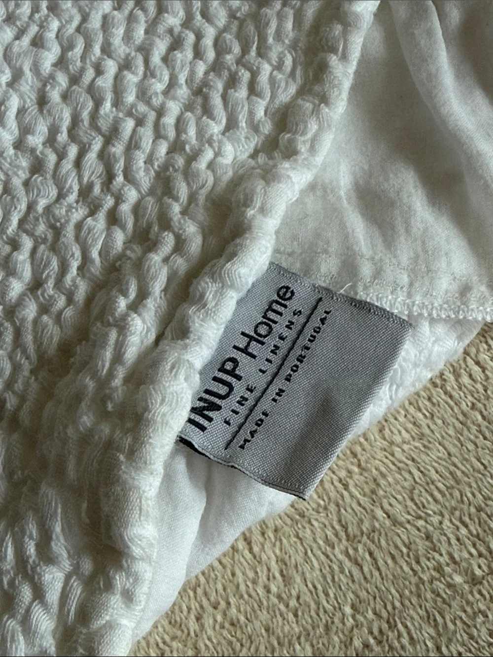 INUP Home Classic White Ruffled Throw Blanket